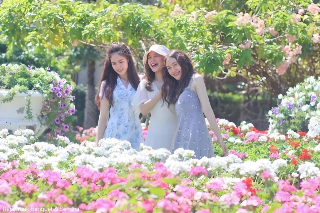 라자프륵 플레이스  호텔 치앙마이 외부 사진